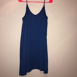 Perfect, light weight dress for spring